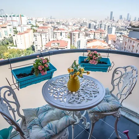 Duplex 3 Bedroom Apart. With Nice View All For You Lägenhet *