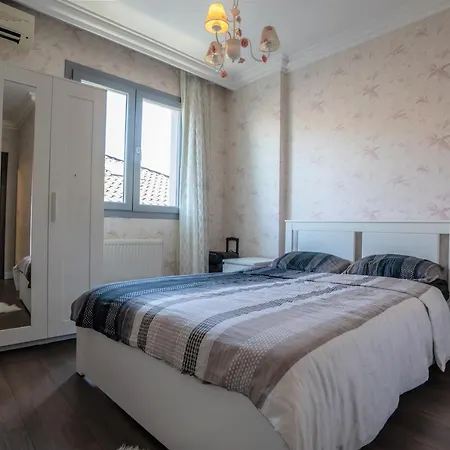 Apartment Duplex 3 Bedroom Apart. With Nice View All For You